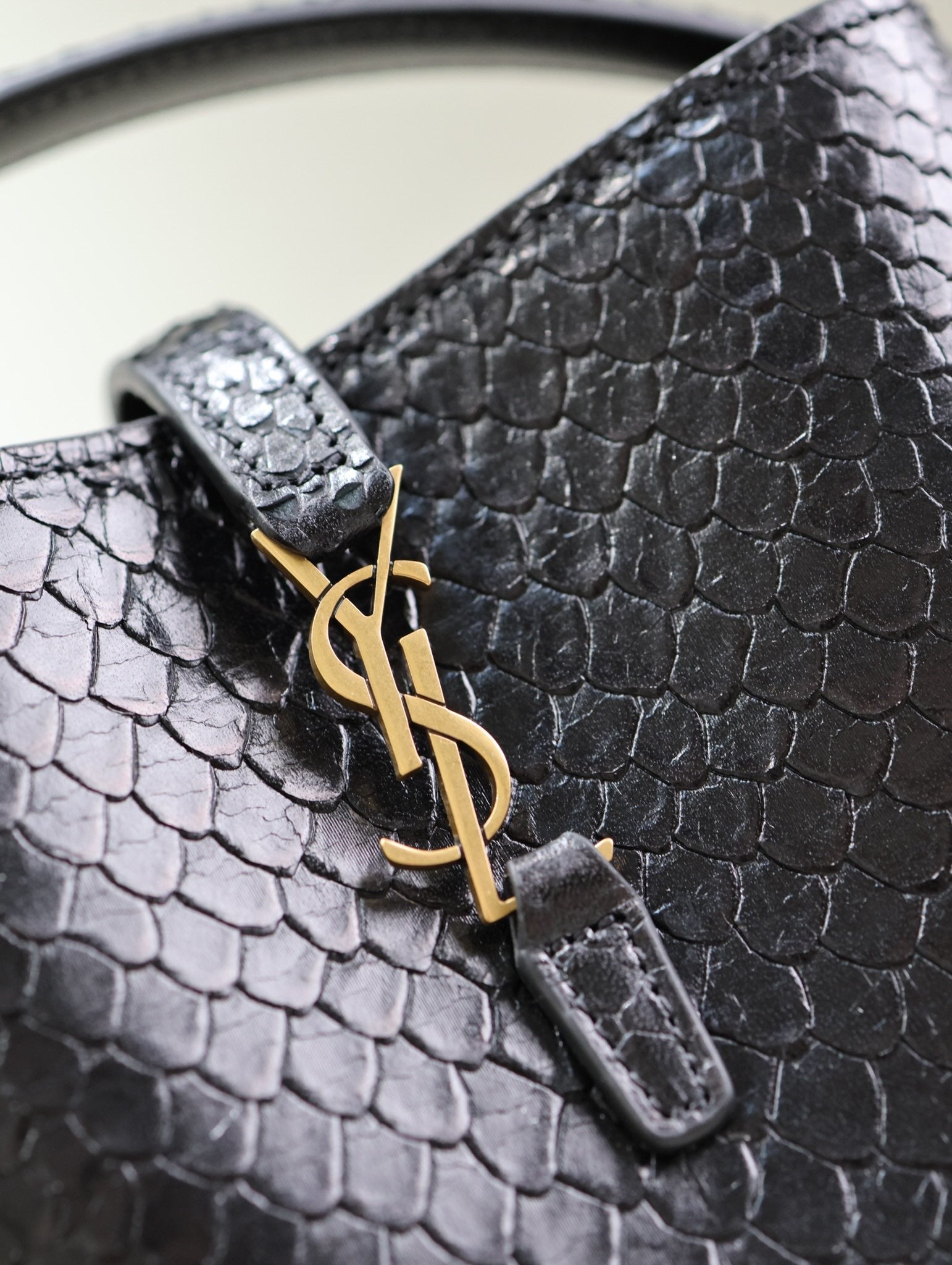 LE 37 MINI BAG 15 IN BLACK SNAKE PATTERN CALFSKIN mysite