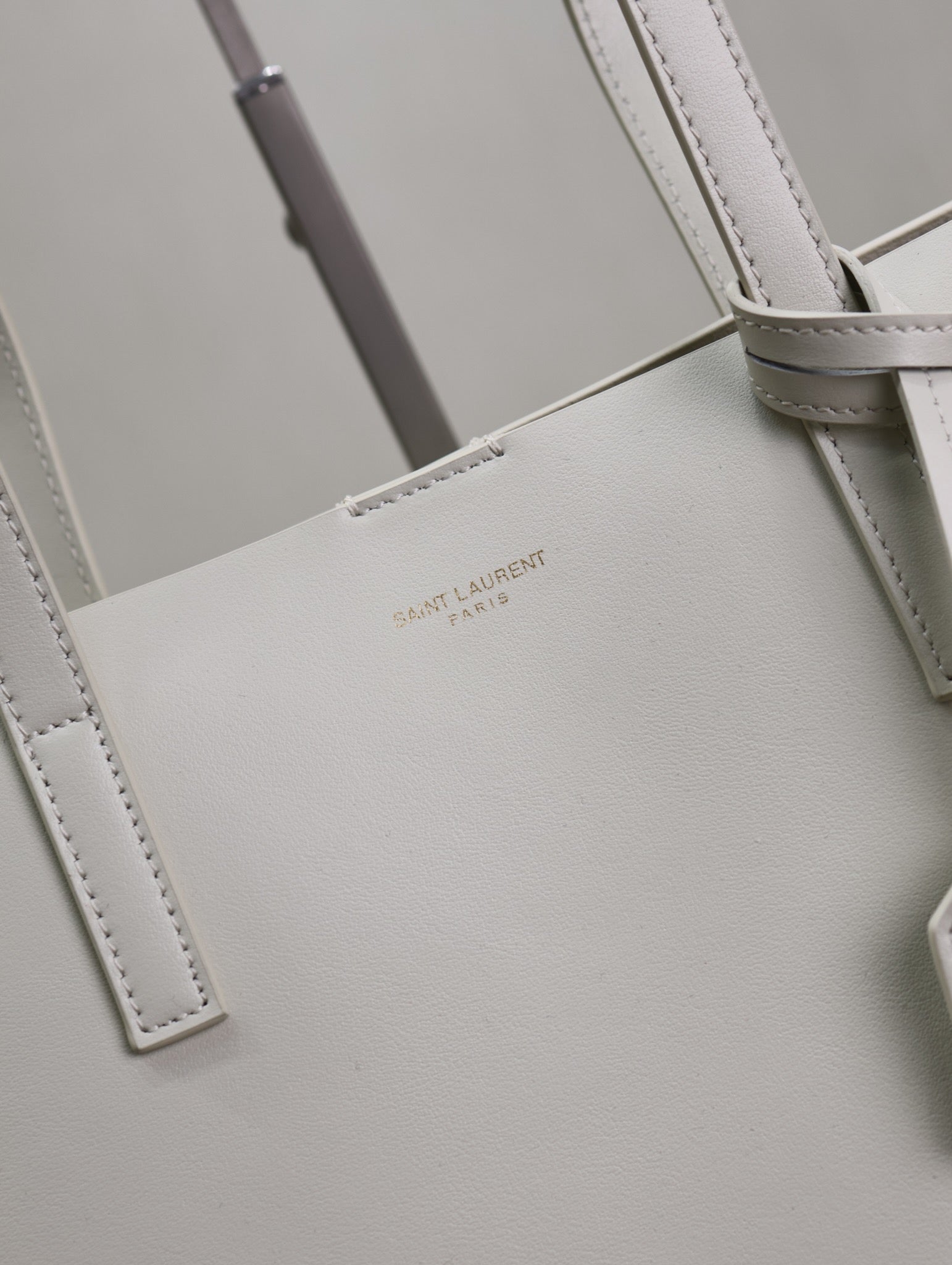 SHOPPING TOTE BAG 38 IN WHITE CALFSKIN mysite