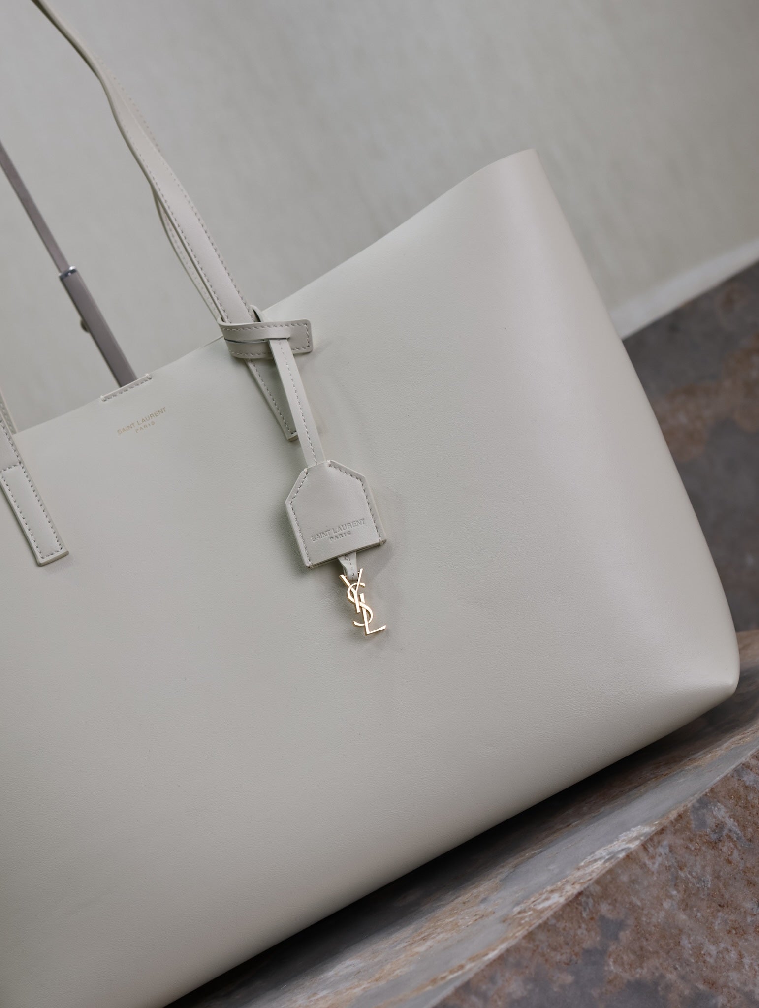 SHOPPING TOTE BAG 38 IN WHITE CALFSKIN mysite
