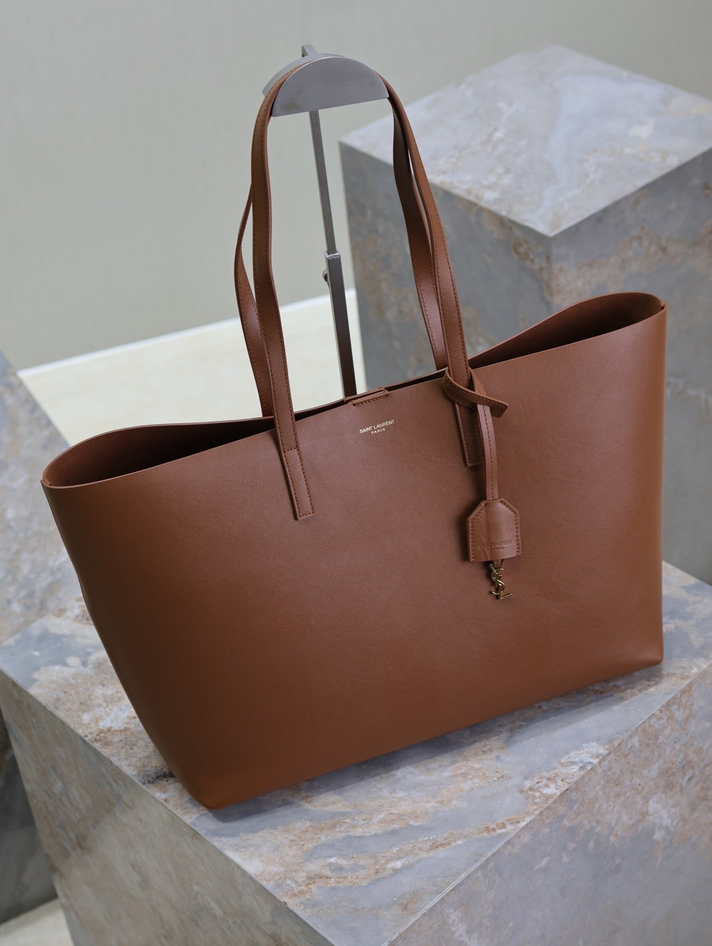 SHOPPING TOTE BAG 38 IN RED BROWN CALFSKIN mysite