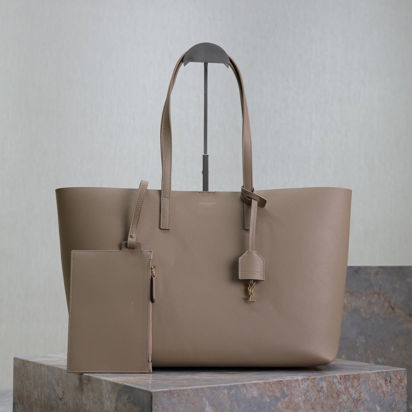 SHOPPING TOTE BAG 38 IN LIGHT BROWN CALFSKIN mysite