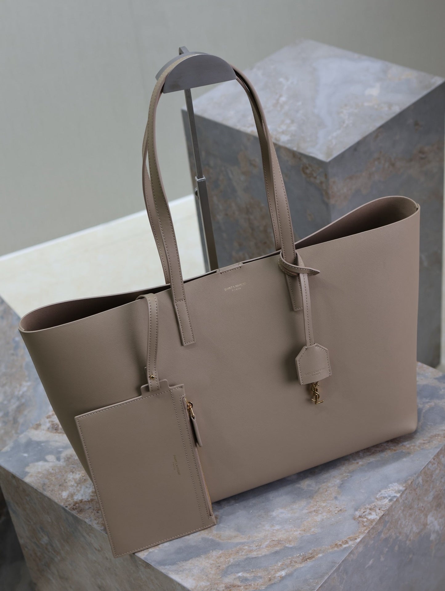 SHOPPING TOTE BAG 38 IN LIGHT BROWN CALFSKIN mysite