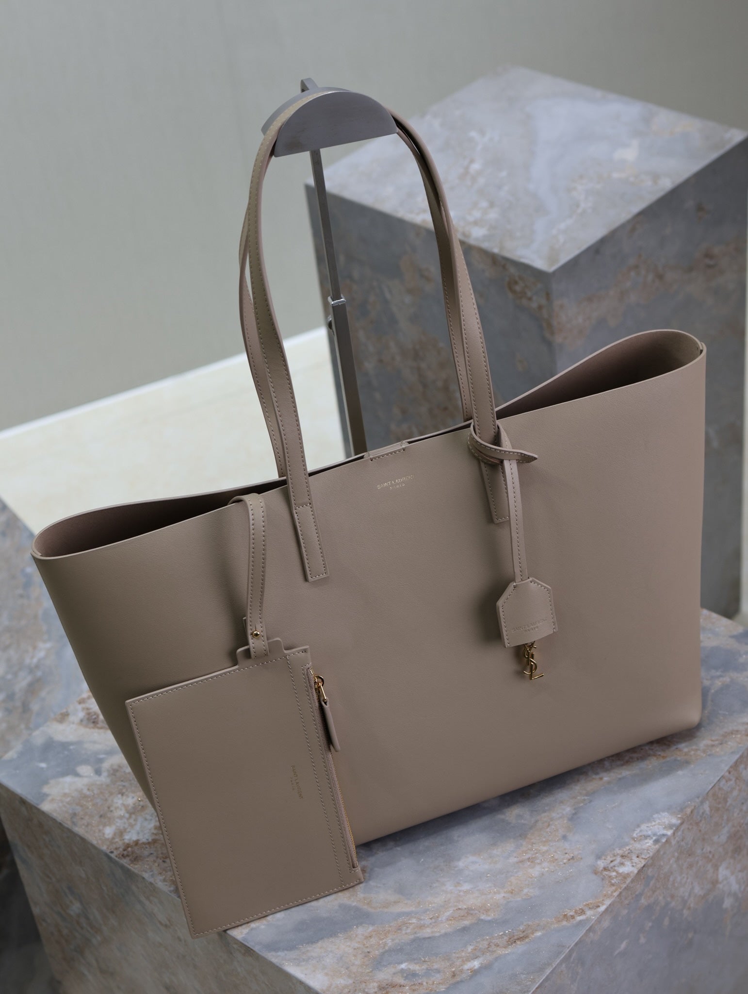 SHOPPING TOTE BAG 38 IN LIGHT BROWN CALFSKIN mysite