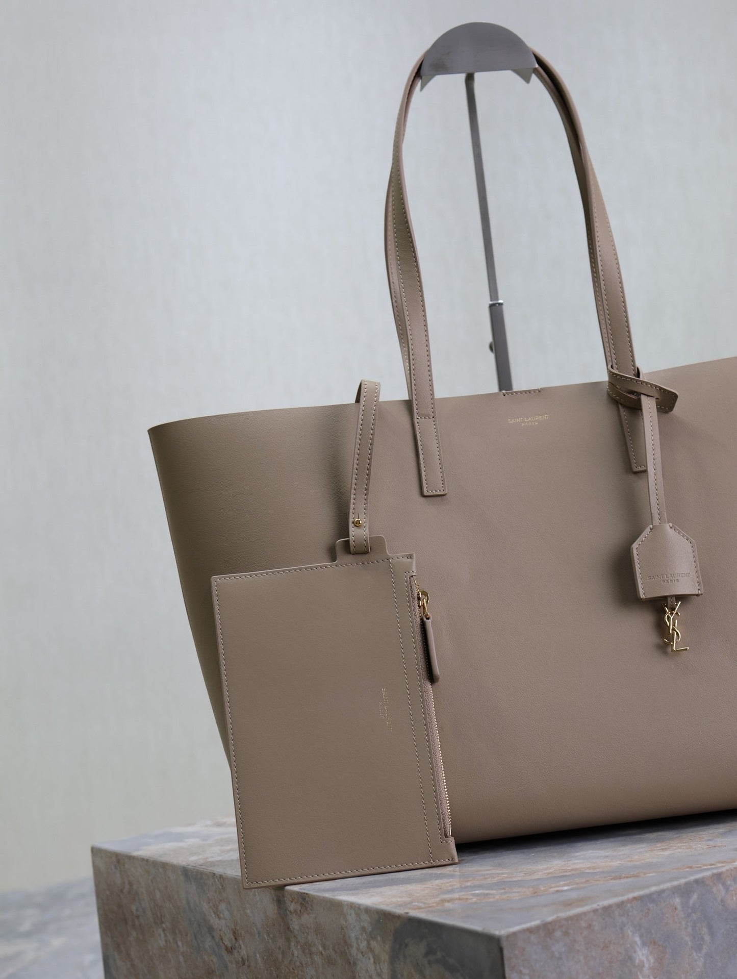 SHOPPING TOTE BAG 38 IN LIGHT BROWN CALFSKIN mysite