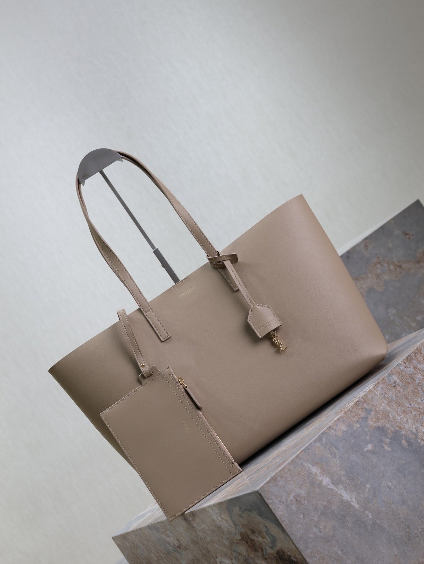 SHOPPING TOTE BAG 38 IN LIGHT BROWN CALFSKIN mysite