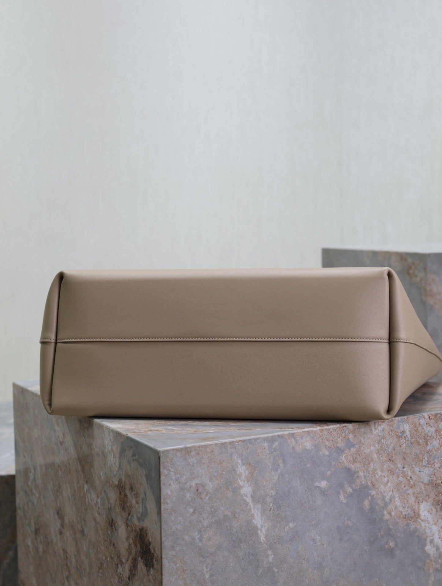 SHOPPING TOTE BAG 38 IN LIGHT BROWN CALFSKIN mysite