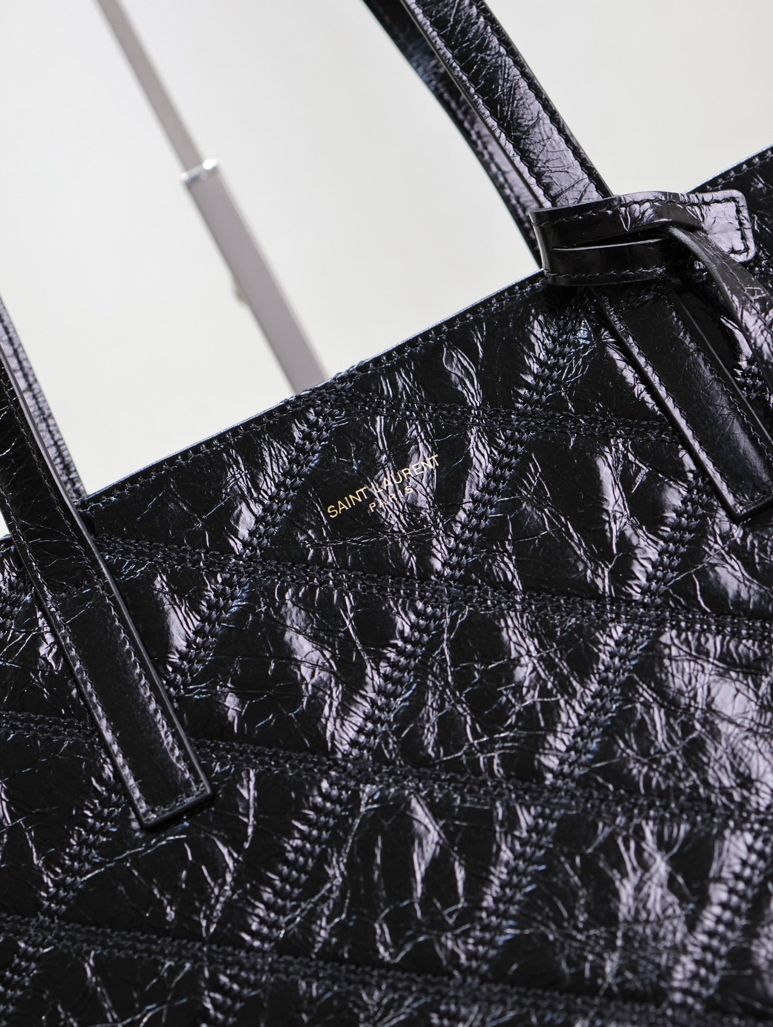 SHOPPING TOTE BAG 38 IN BLACK CRUMPLED CALFSKIN mysite