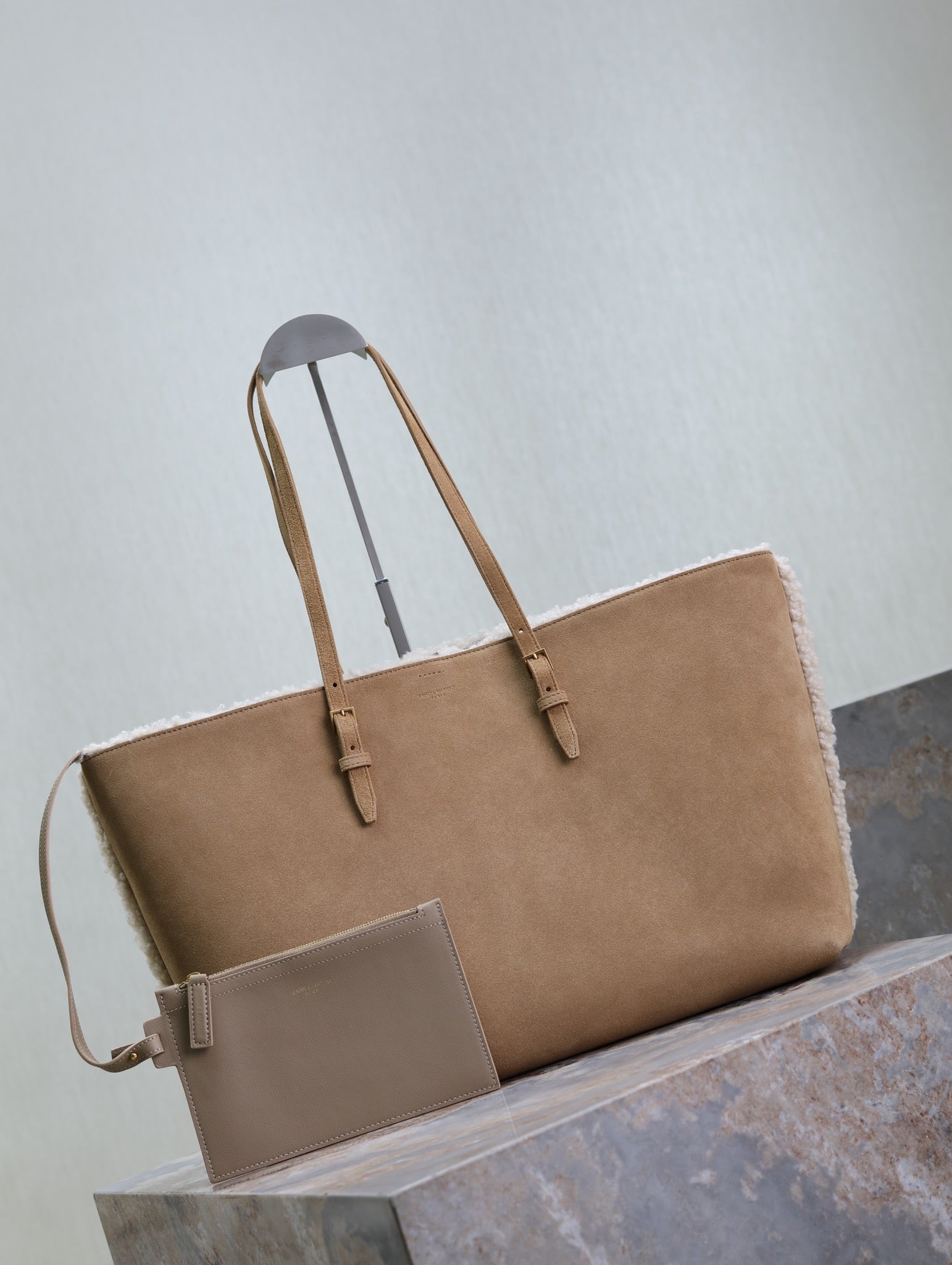 SHOPPING TOTE BAG 38 IN TAN BROWN SUEDE AND WHITE SHEARLING TRIM mysite
