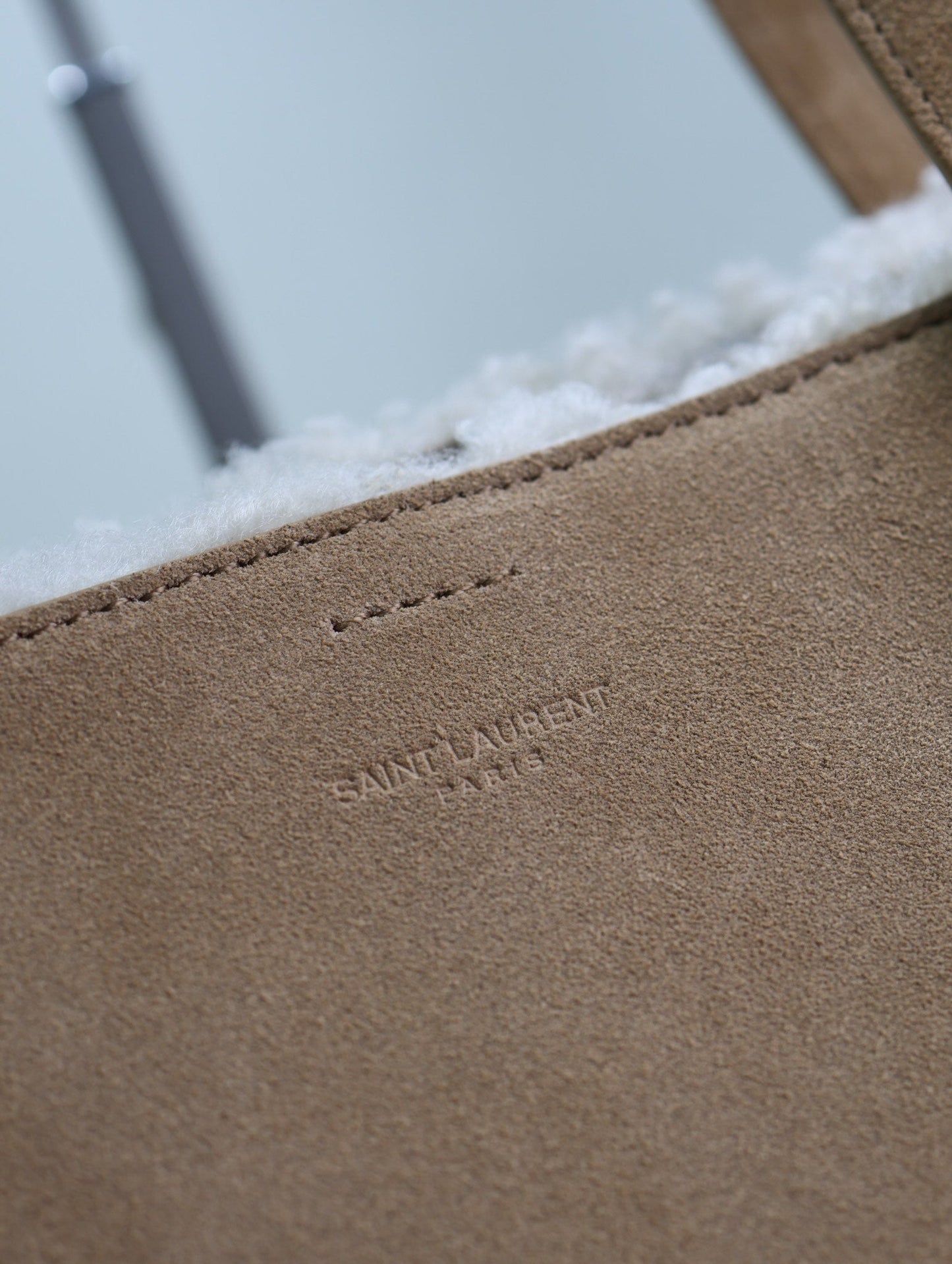 SHOPPING TOTE BAG 38 IN TAN BROWN SUEDE AND WHITE SHEARLING TRIM mysite