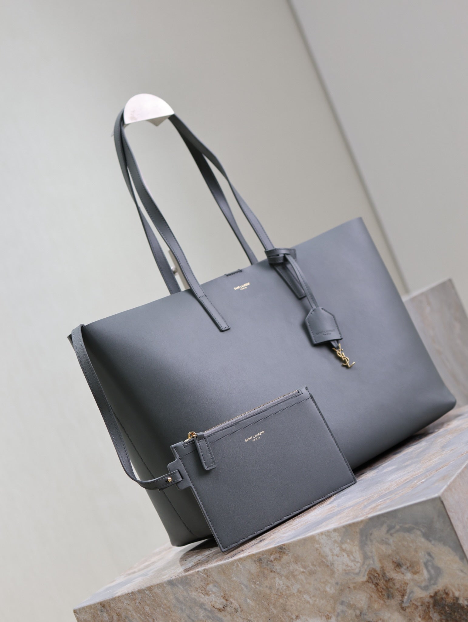 SHOPPING TOTE BAG 38 IN GRAY CALFSKIN mysite