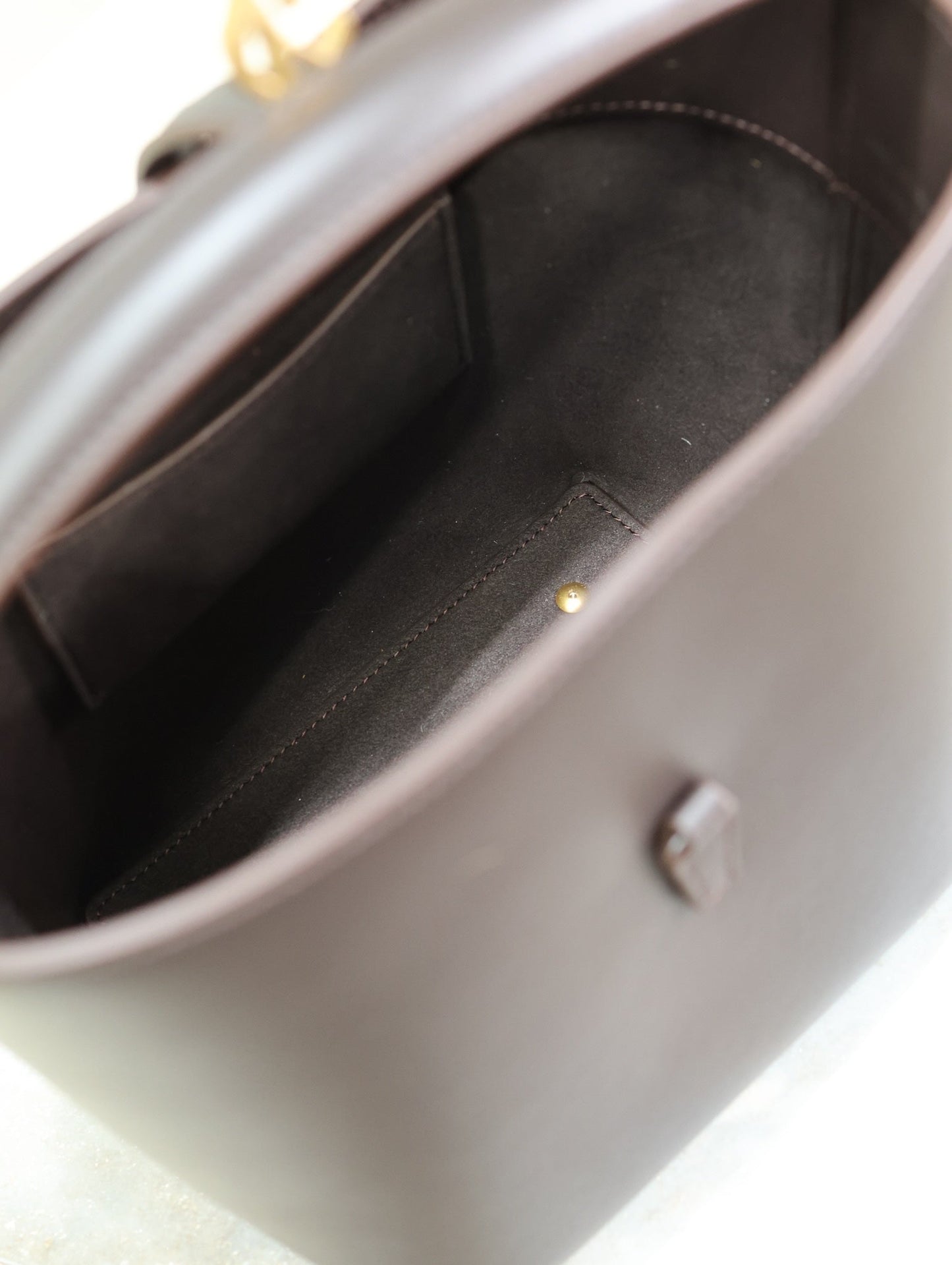 LE 37 SMALL BUCKET BAG 20 IN BRUNETTE BROWN CALFSKIN GOLD HARDWARE mysite