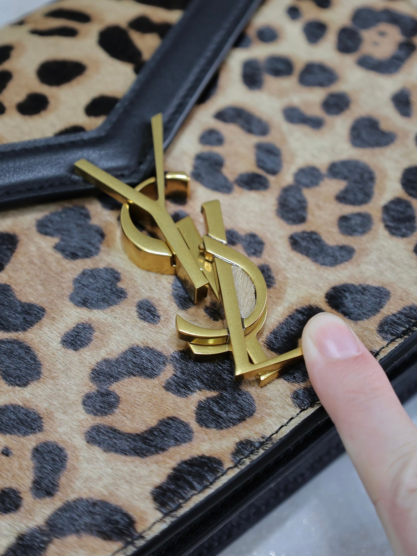 CASSANDRA CHAIN BAG 22 IN LEOPARD PRINT CALFSKIN GOLD HARDWARE mysite