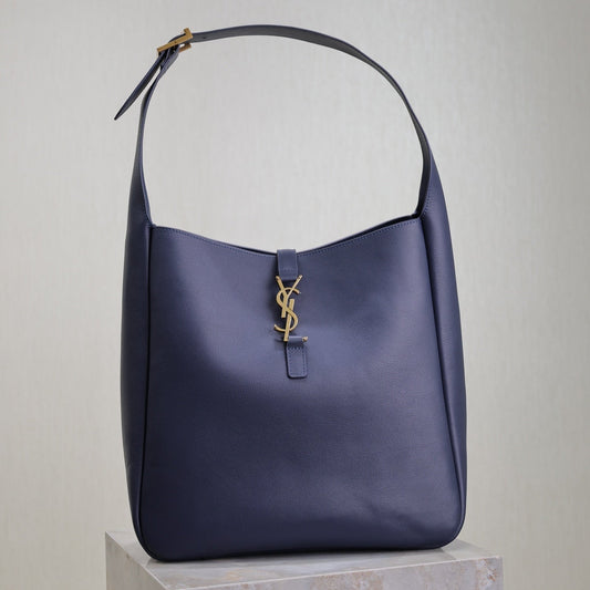 LE 5 À 7 LARGE BAG 31 IN BERRY BLUE LAMBSKIN mysite