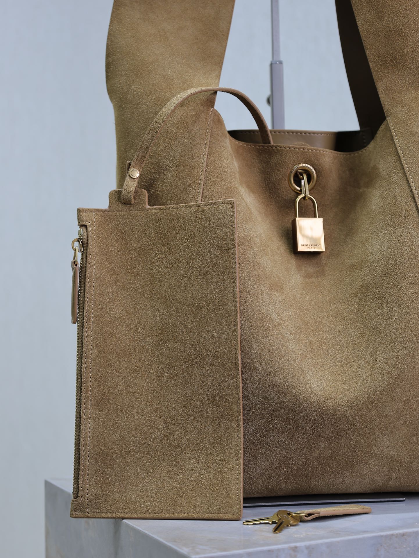 TANGER HOBO BAG 27 IN PEANUT BROWN SUEDE mysite