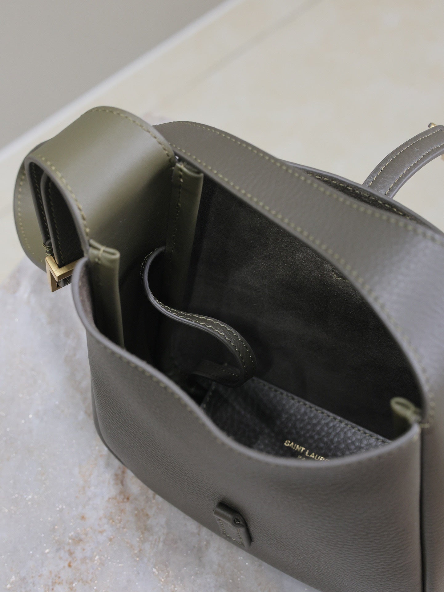 LE 5 À 7 MINI BAG 16 IN KHAKI GREEN LAMBSKIN mysite