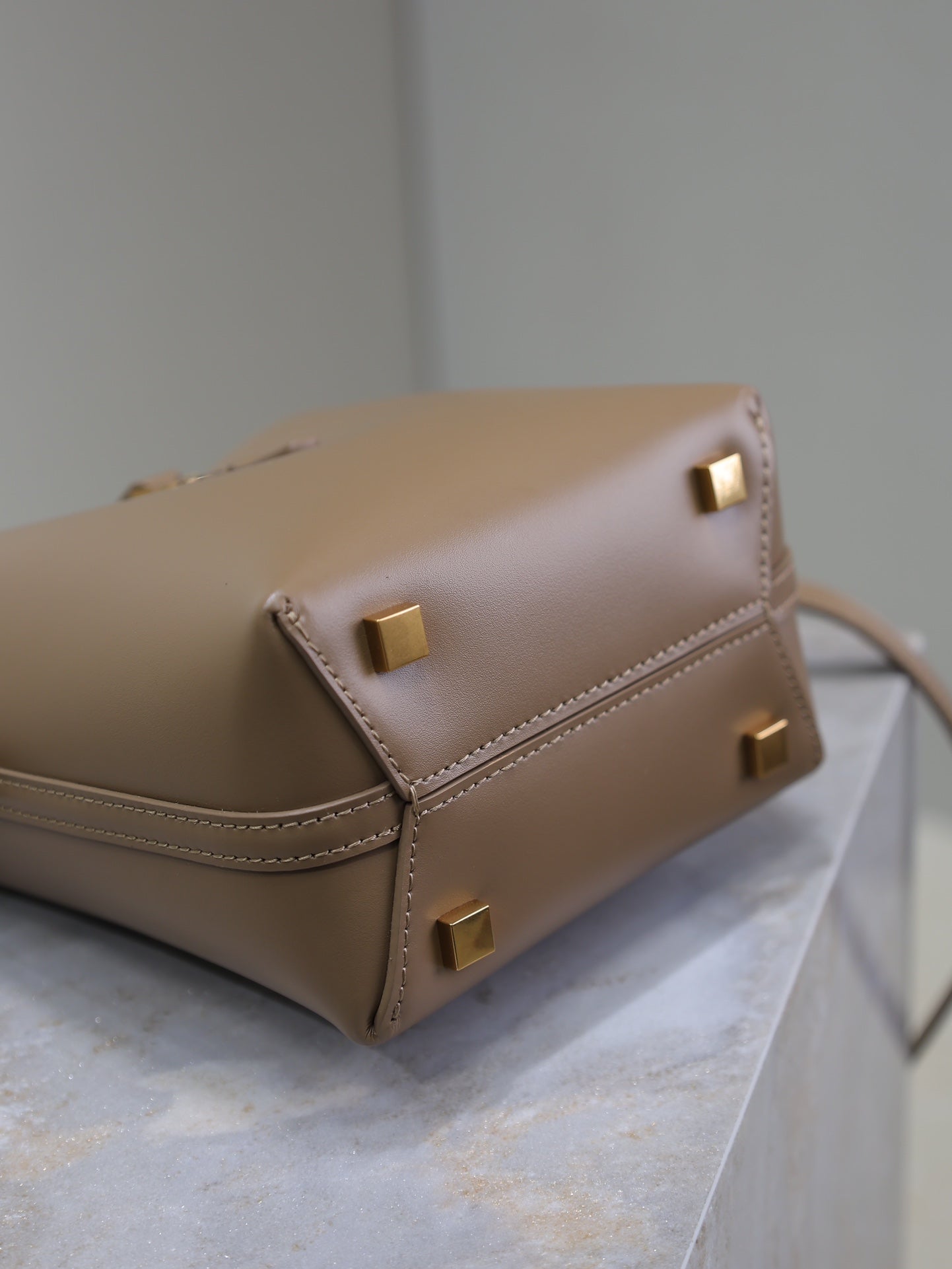 LE 37 MINI BUCKET BAG 15 IN BROWN CALFSKIN GOLD HARDWARE mysite