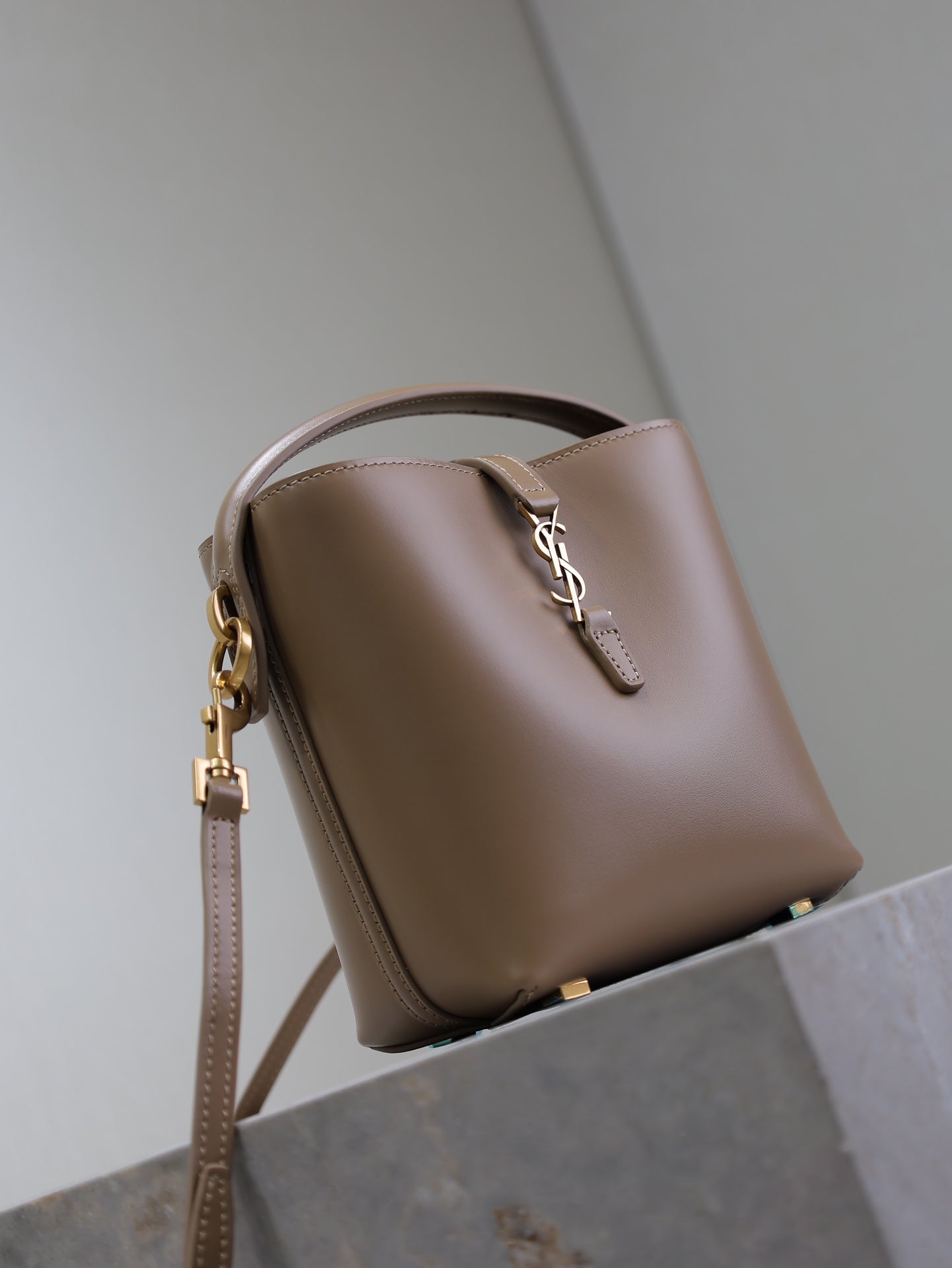 LE 37 MINI BUCKET BAG 15 IN BROWN CALFSKIN GOLD HARDWARE mysite