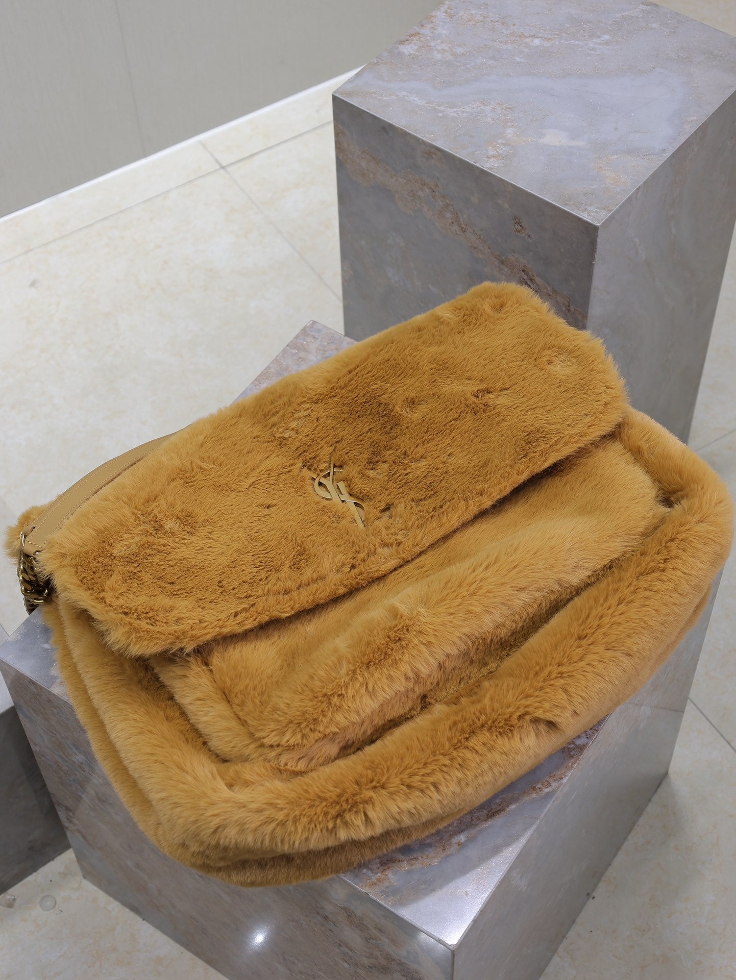 NIKI 47 IN CINNAMON BROWN RABBIT FUR GOLD HARDWARE mysite