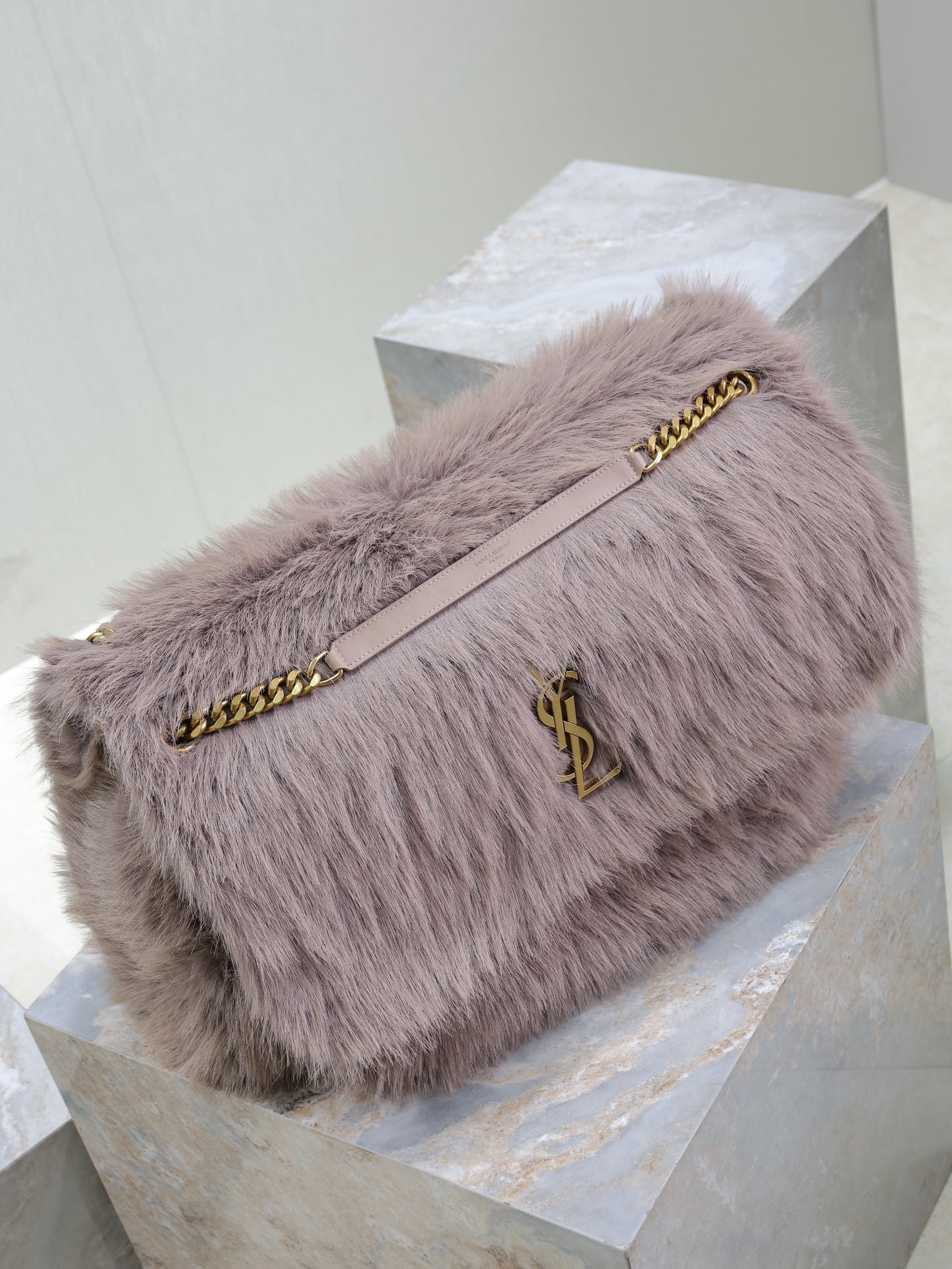 NIKI 47 IN LIGHT PURPLE RABBIT FUR GOLD HARDWARE mysite