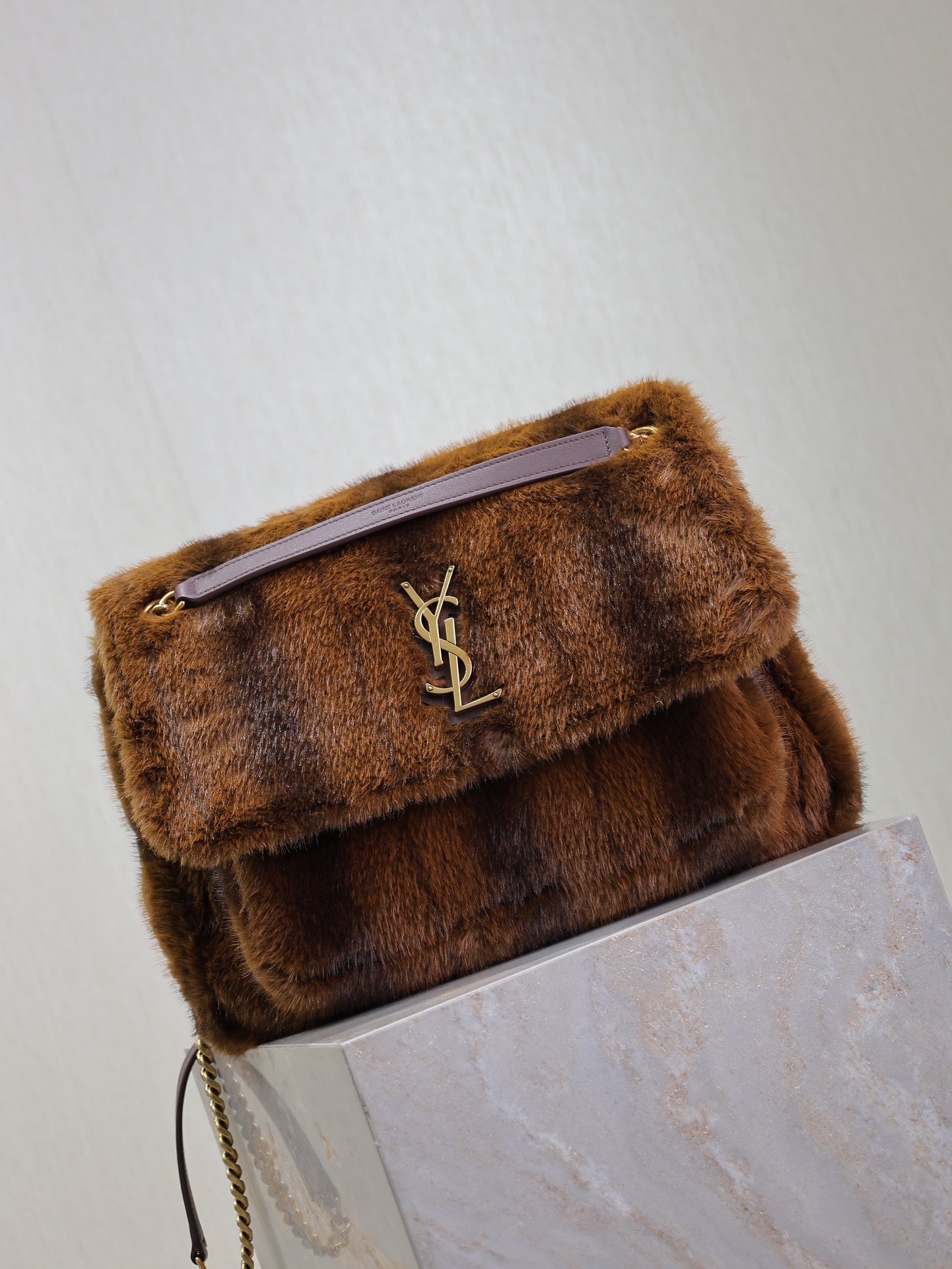 NIKI LARGE 32 IN COFFE BROWN MINK FUR GOLD HARDWARE mysite