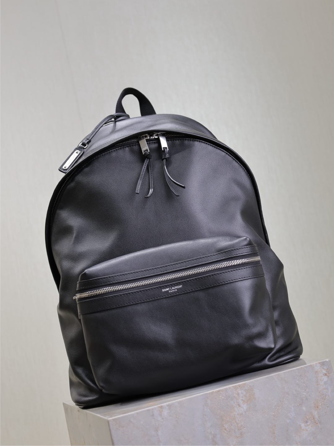 CITY BACKPACK 38 IN BLACK CALFSKIN mysite