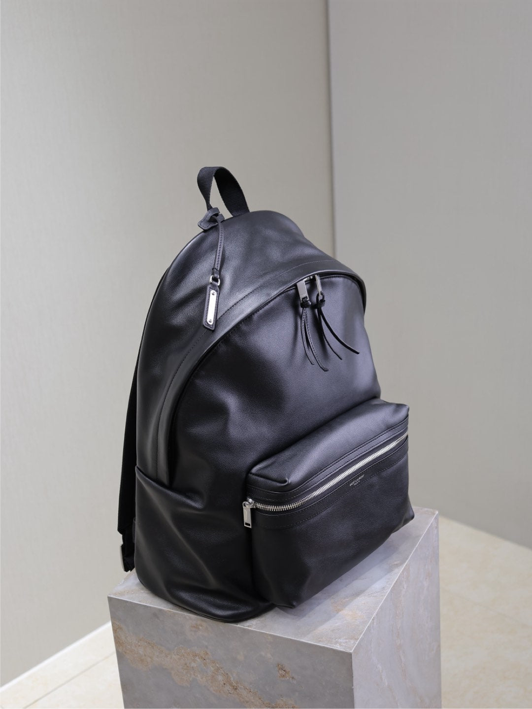 CITY BACKPACK 38 IN BLACK CALFSKIN mysite