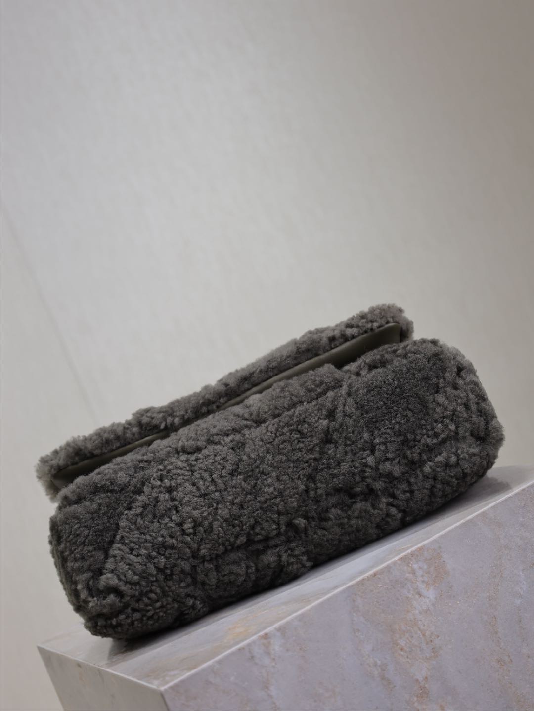 JAMIE BAG 25 IN DARK GRAY LAMB WOOL mysite