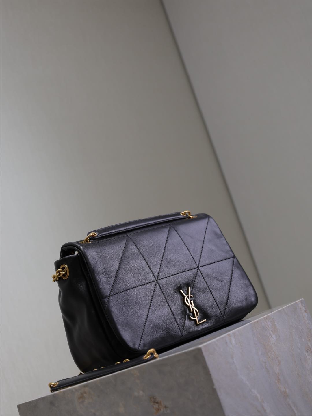 JAMIE 4.3 SMALL BAG 25 IN BLACK LAMBSKIN GOLD HARDWARE mysite