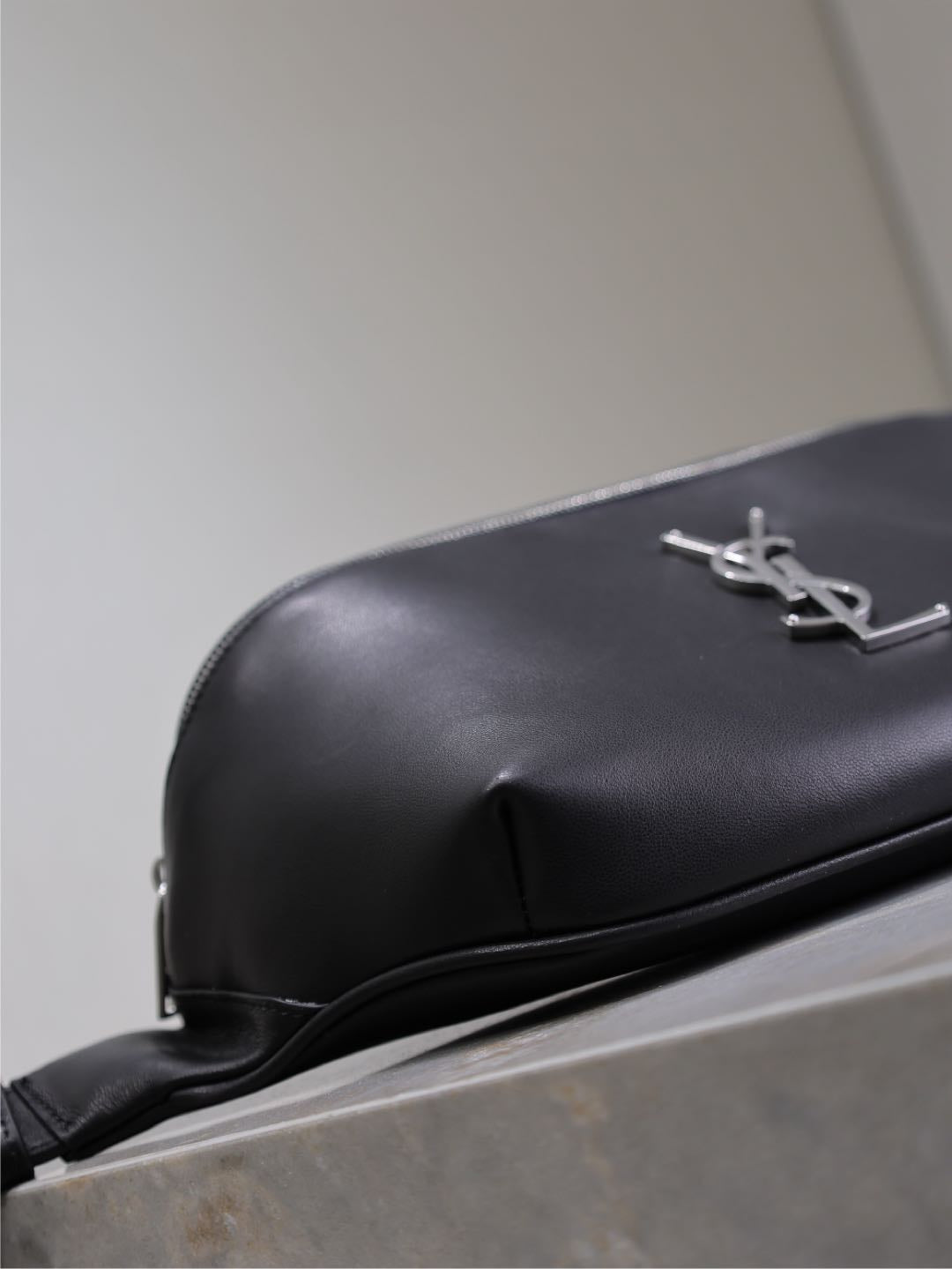 Prada Classic Belt Bag 25cm Black Lamskin Sliver HW mysite