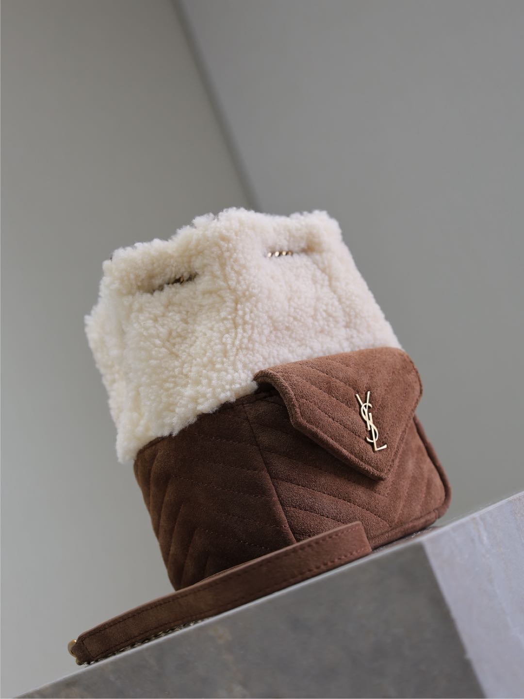 JOE MINI BUCKET BAG 19 IN WHITE SHEARLING AND BROWN SUEDE mysite