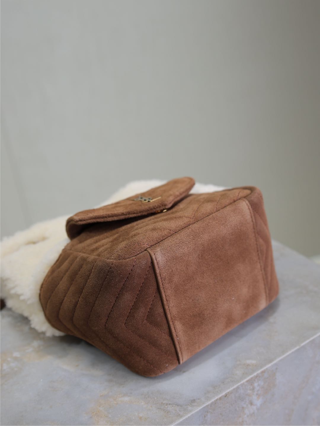 JOE MINI BUCKET BAG 19 IN WHITE SHEARLING AND BROWN SUEDE mysite