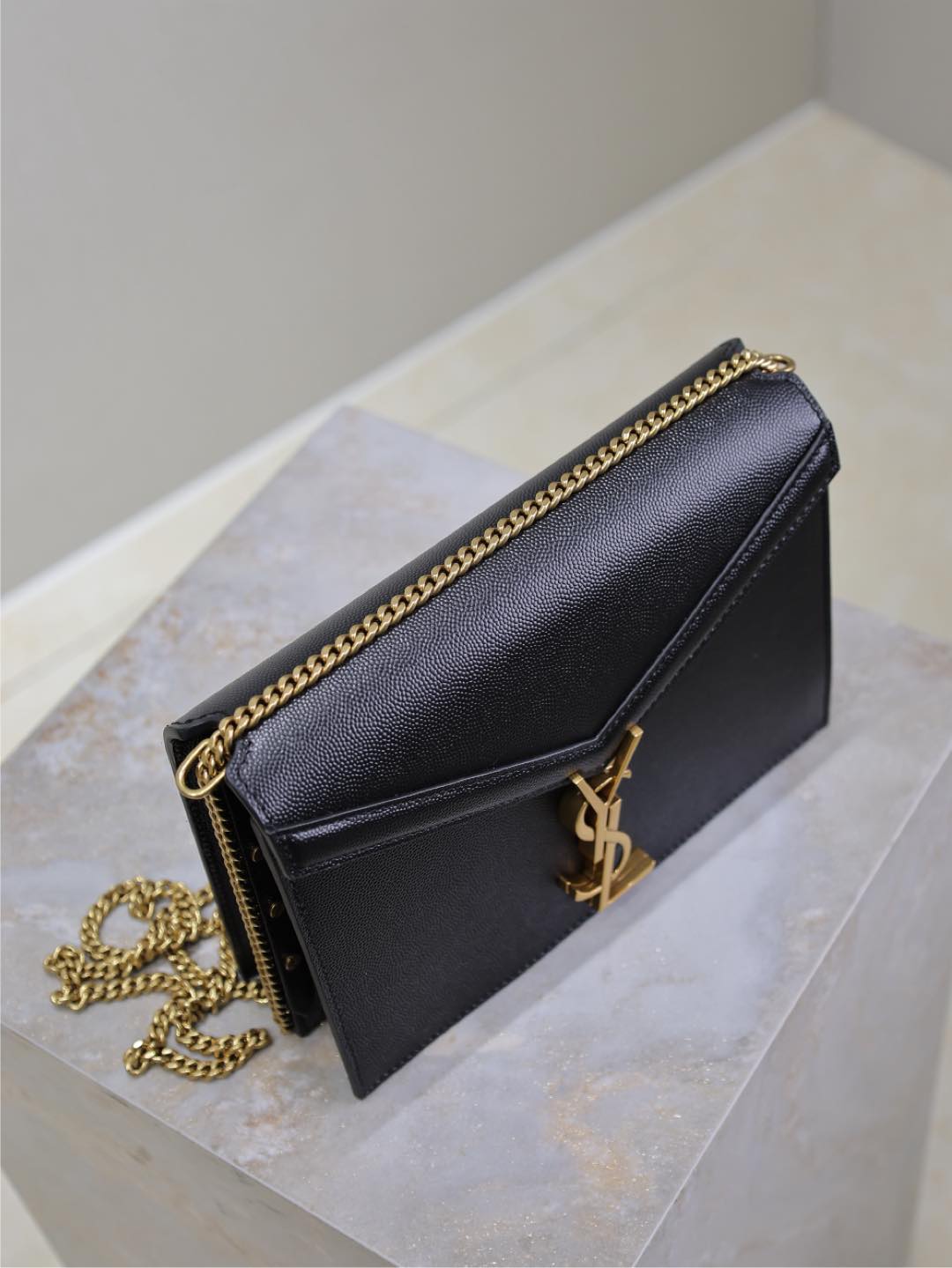 CASSANDRA CHAIN BAG 22 IN BLACK CAVIAR PATTERN CALFSKIN GOLD HARDWARE mysite