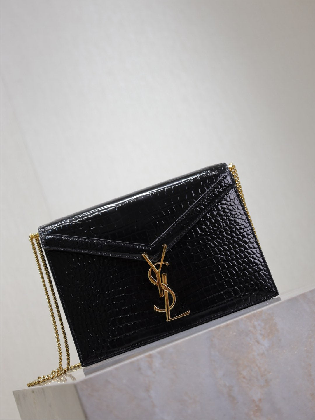 CASSANDRA CHAIN BAG 22 IN BLACK CROCODILE PATTERN CALFSKIN GOLD HARDWARE mysite