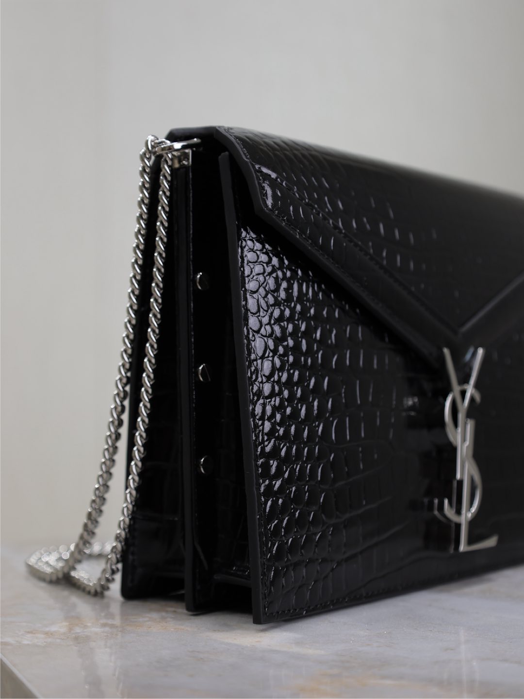 CASSANDRA CHAIN BAG 22 IN BLACK CROCODILE PATTERN CALFSKIN SILVER HARDWARE mysite