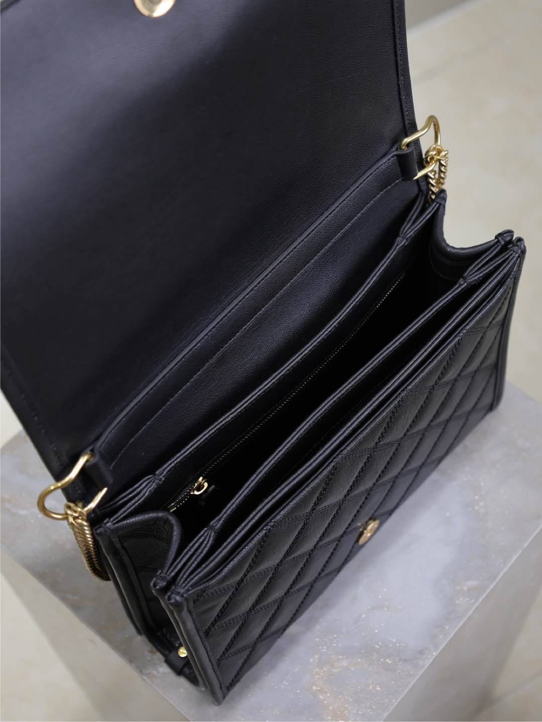 BECKY 26 IN BLACK QUILTED LAMBSKIN GOLD HARDWARE mysite