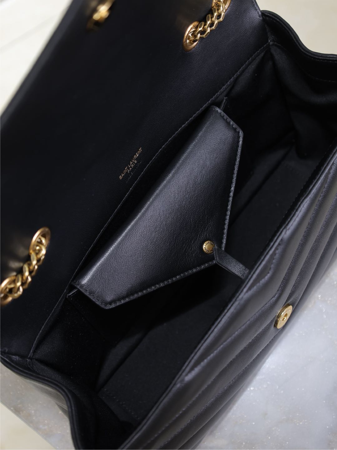 LOULOU MEDIUM 29 IN BLACK SHEEPSKIN GOLD HARDWARE mysite