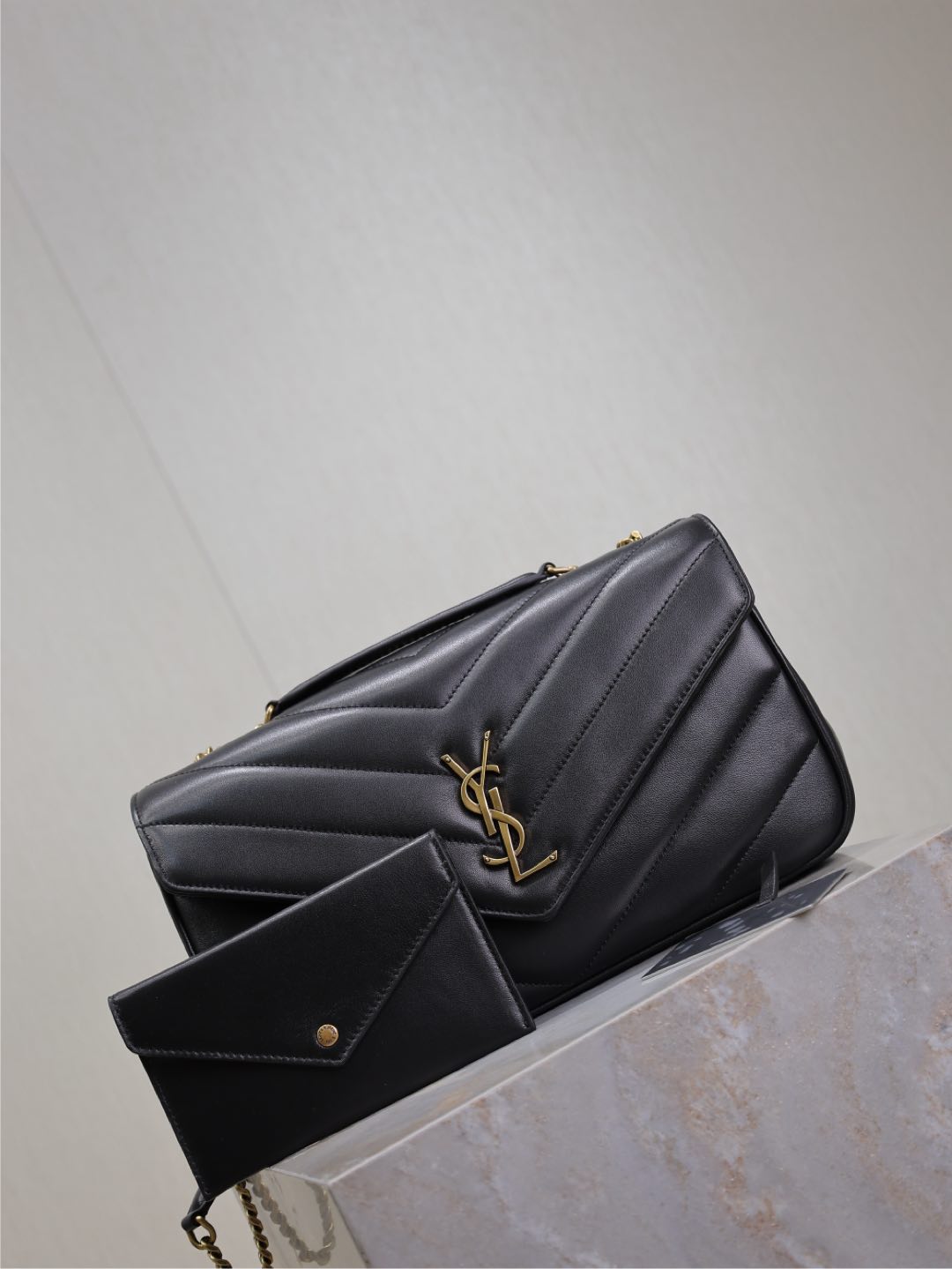 LOULOU MEDIUM 29 IN BLACK SHEEPSKIN GOLD HARDWARE mysite