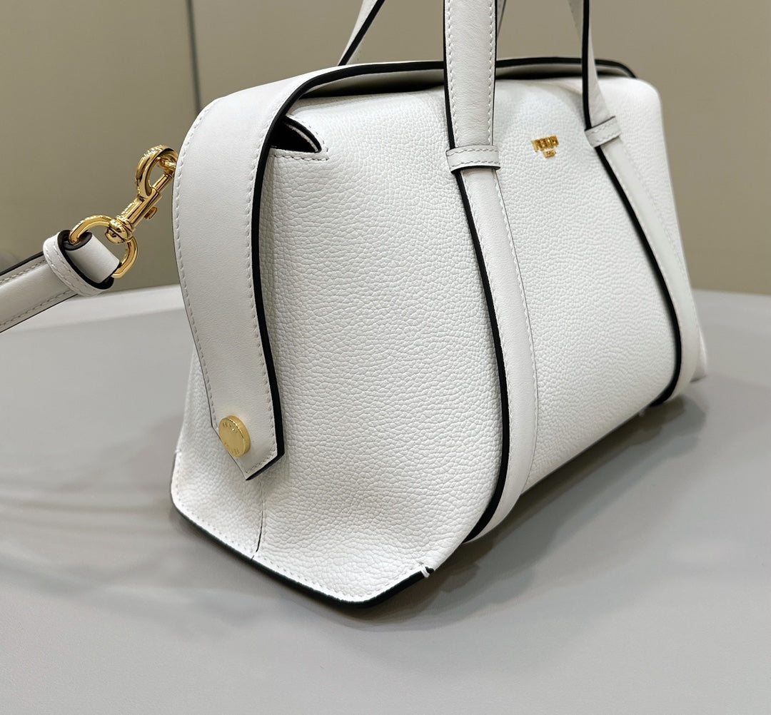 FENDI 27 BAG IN WHITE CALFSKIN WITH GOLD HARDWARE mysite