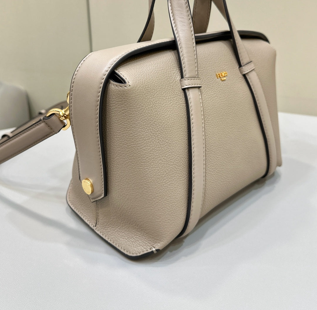 FENDI 27 BAG IN TAN BROWN CALFSKIN WITH GOLD HARDWARE mysite