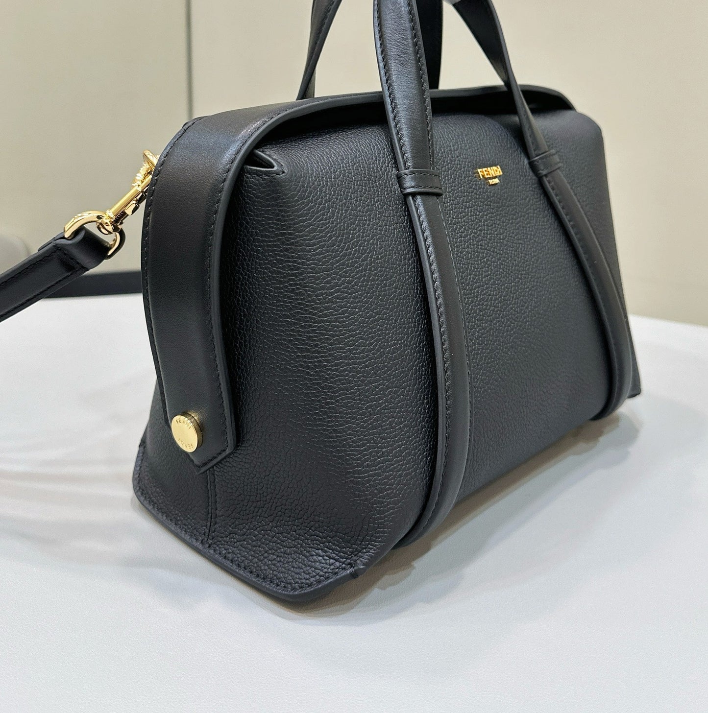 FENDI 27 BAG IN BLACK CALFSKIN WITH GOLD HARDWARE mysite