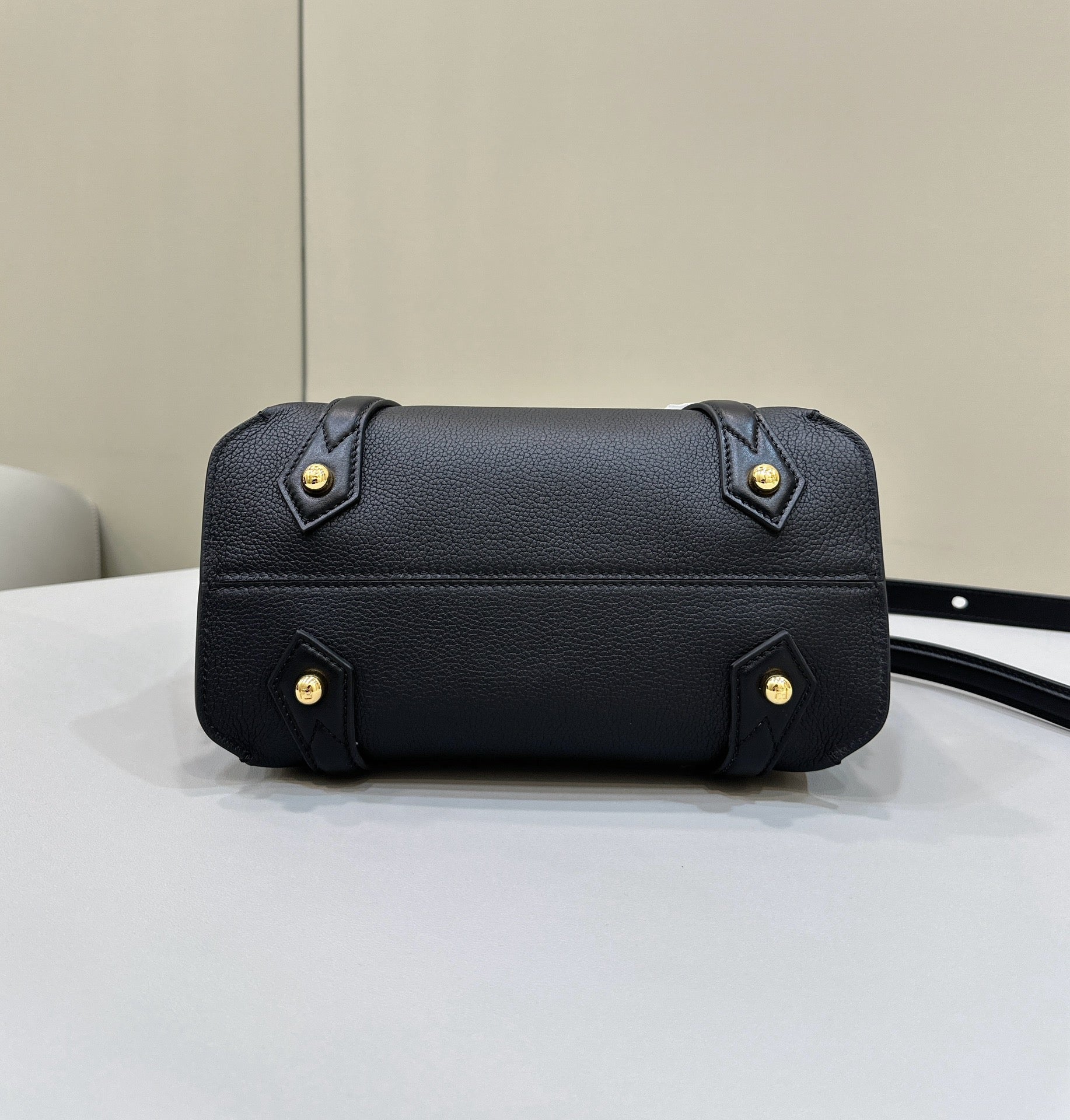 FENDI 27 BAG IN BLACK CALFSKIN WITH GOLD HARDWARE mysite