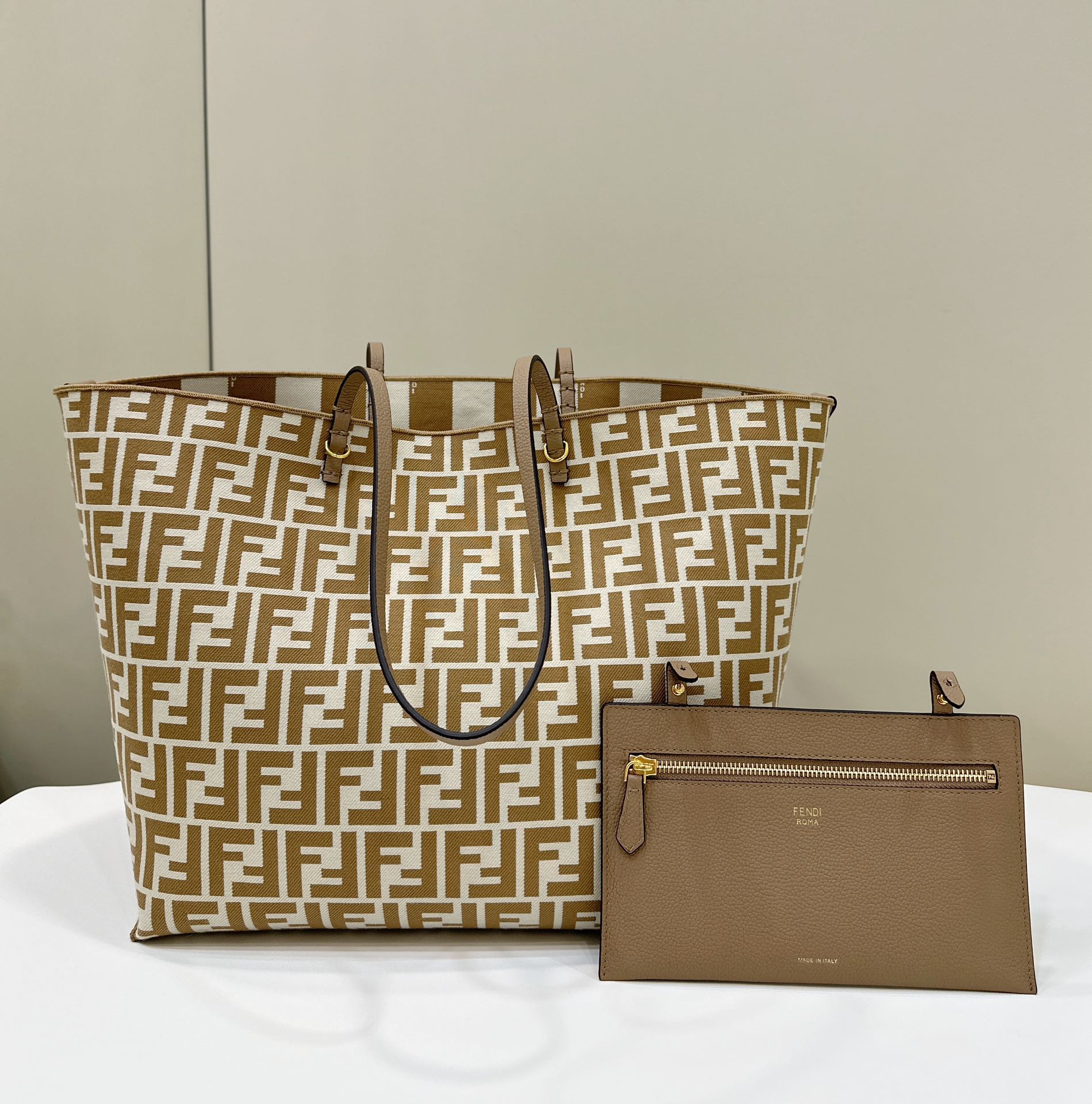 FENDI ROLL 33 TOTE BAG IN PEANUT BROWN MIX WHITE CANVAS mysite