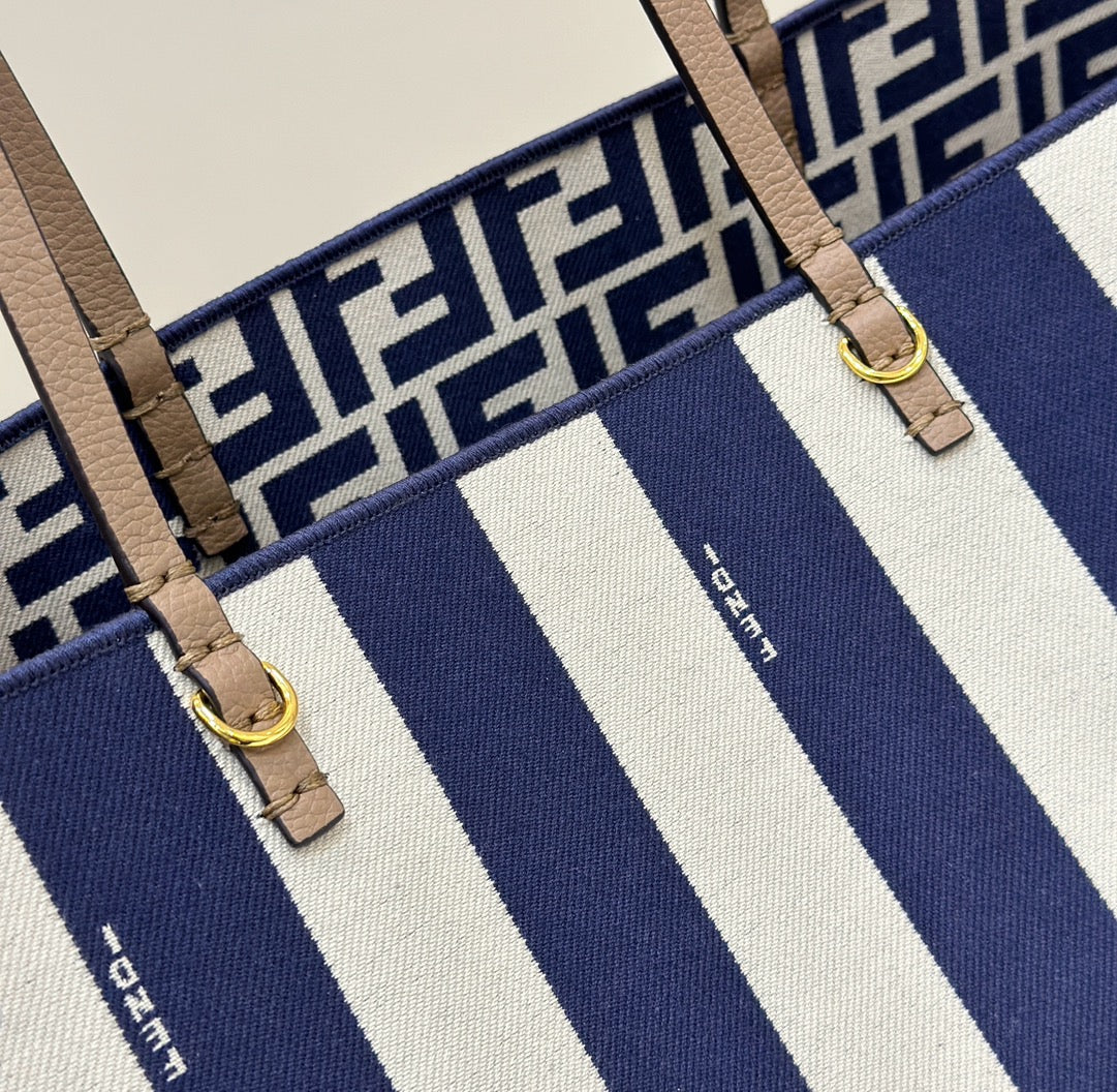 LARGE ROLL 33 IN MIDNIGHT BLUE MIX WHITE JACQUARD FABRIC mysite