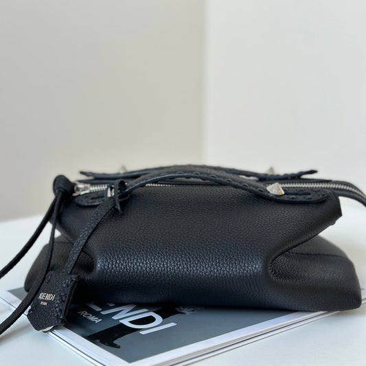 BY THE WAY SELLERIA LARGE 29 BAG IN BLACK CALFSKIN mysite