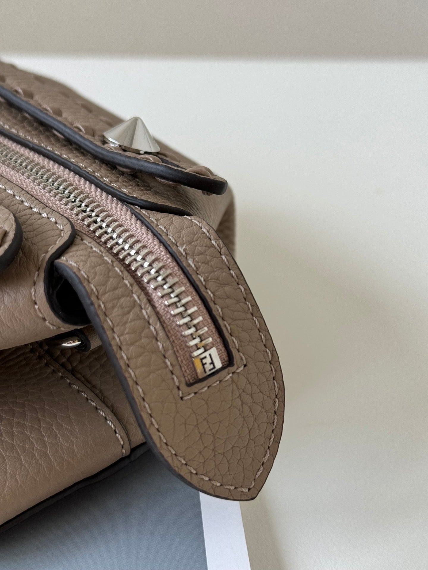 BY THE WAY SELLERIA MINI 20 IN MEDIUM BROWN GRAINED CALFSKIN mysite