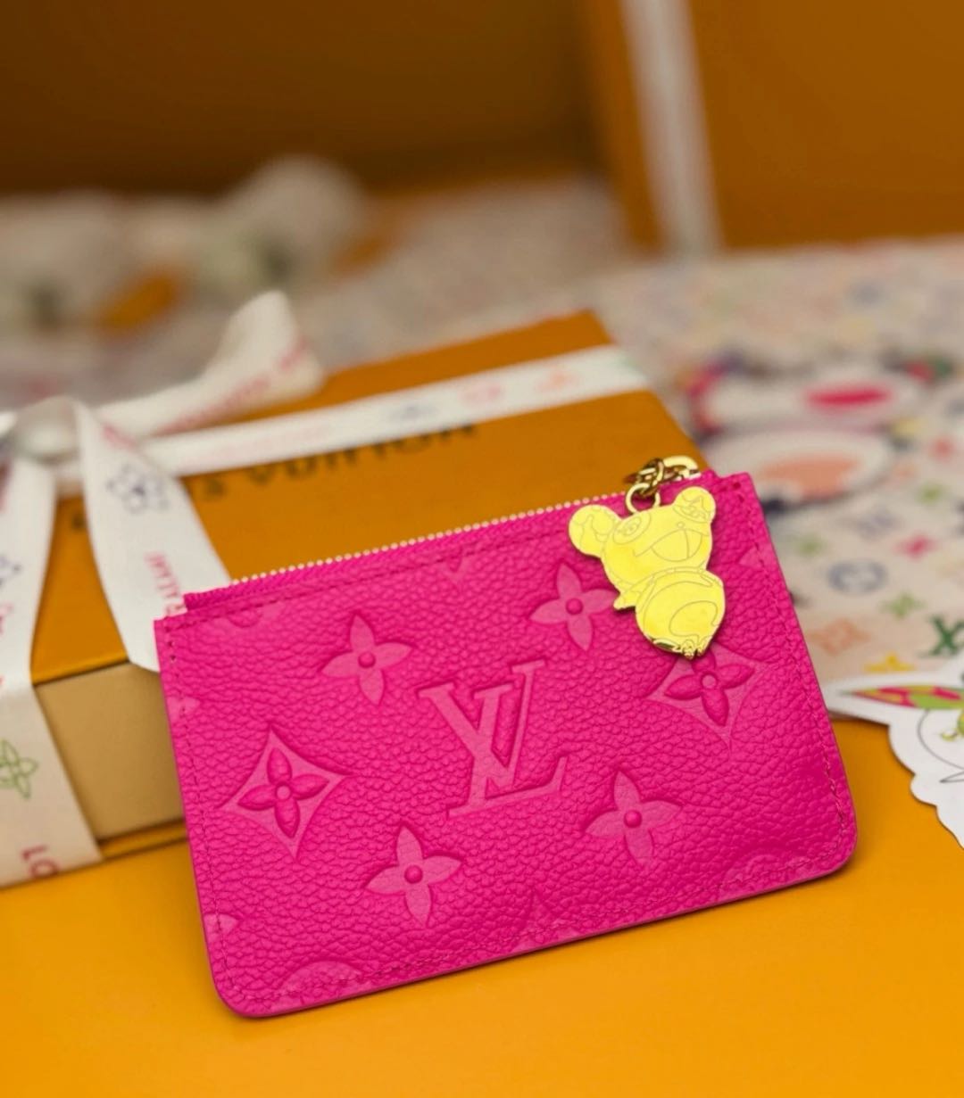 L--Inspired Card Holder Wallet: Chic & Functional!-s mysite