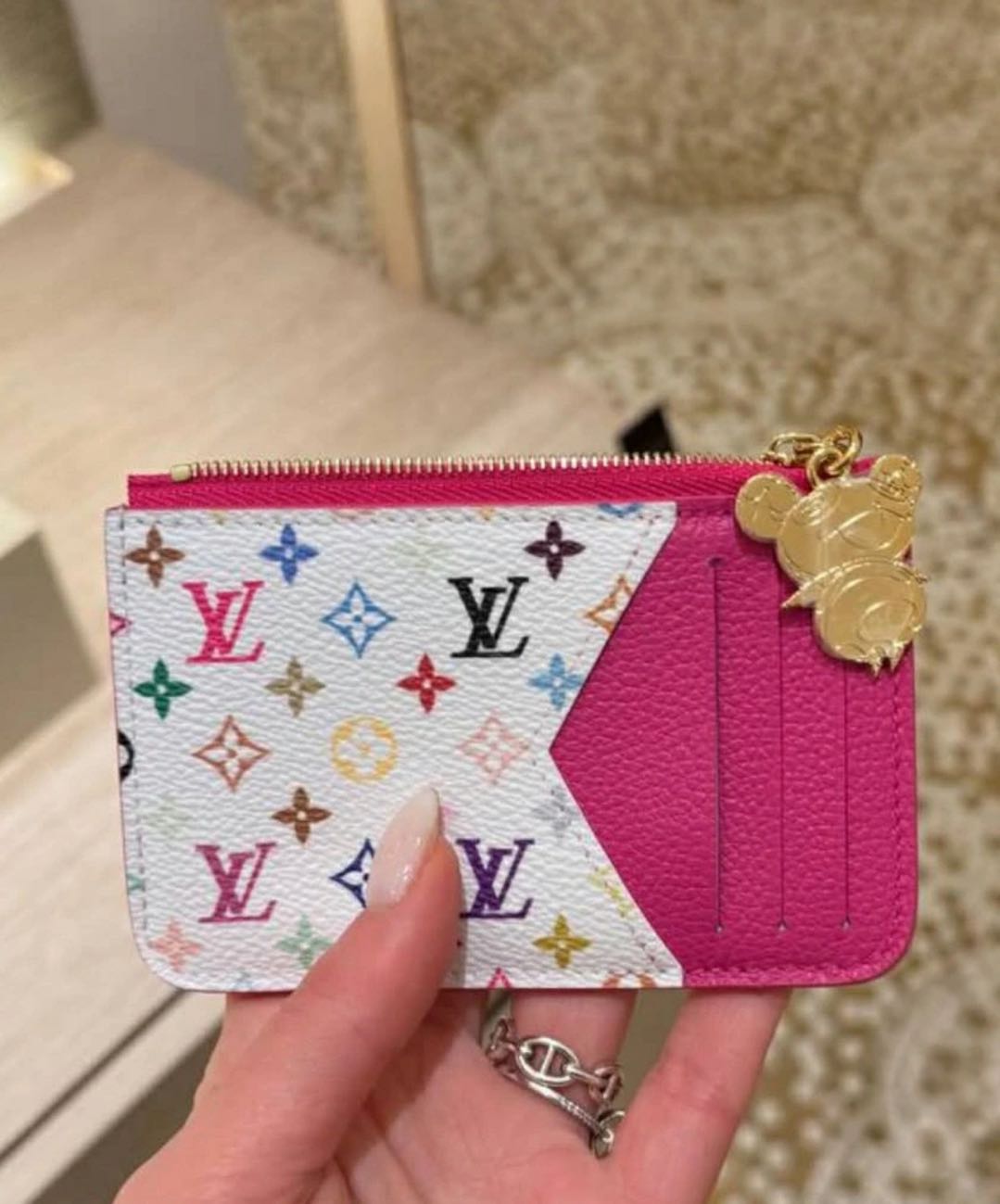 L--Inspired Card Holder Wallet: Chic & Functional!-s mysite