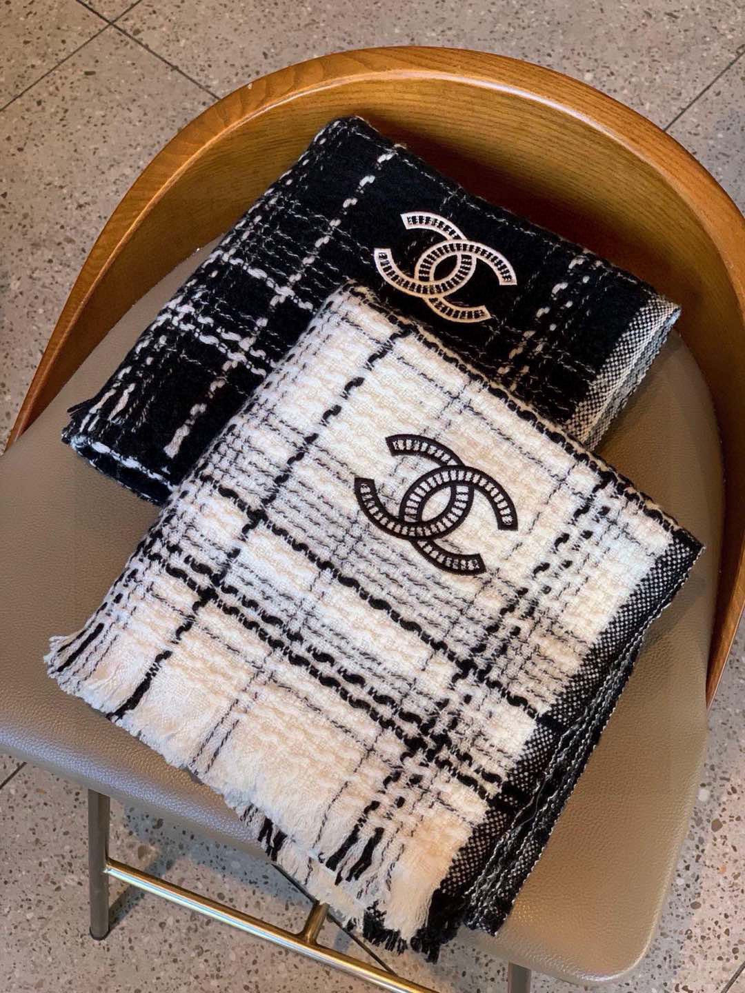 CHANEL 25S SCARF 200 IN CASHMERE 732052 mysite