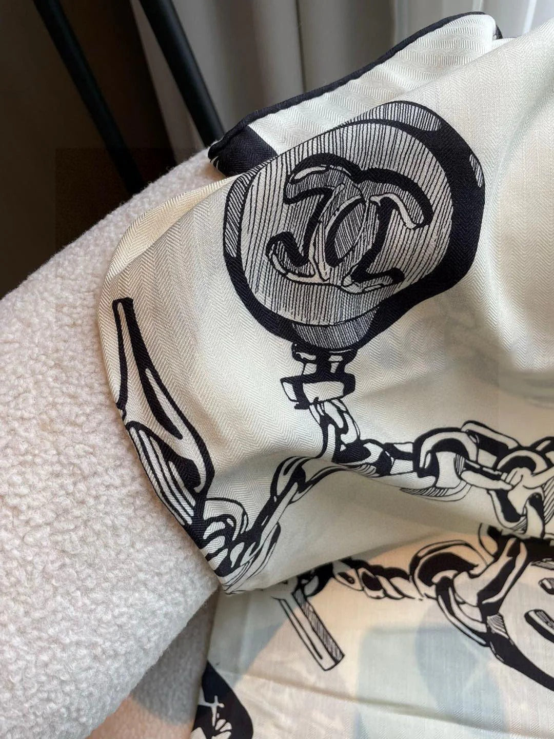 CHANEL 25S SCARF 140 IN CASHMERE SILK 733892 mysite