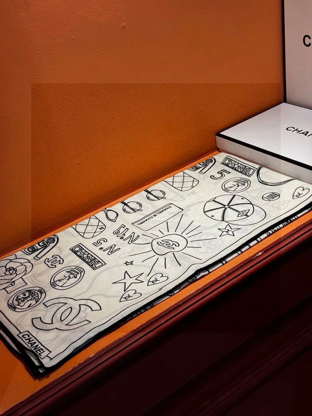 CHANEL 25S SCARF 140 IN SILK 735810 mysite